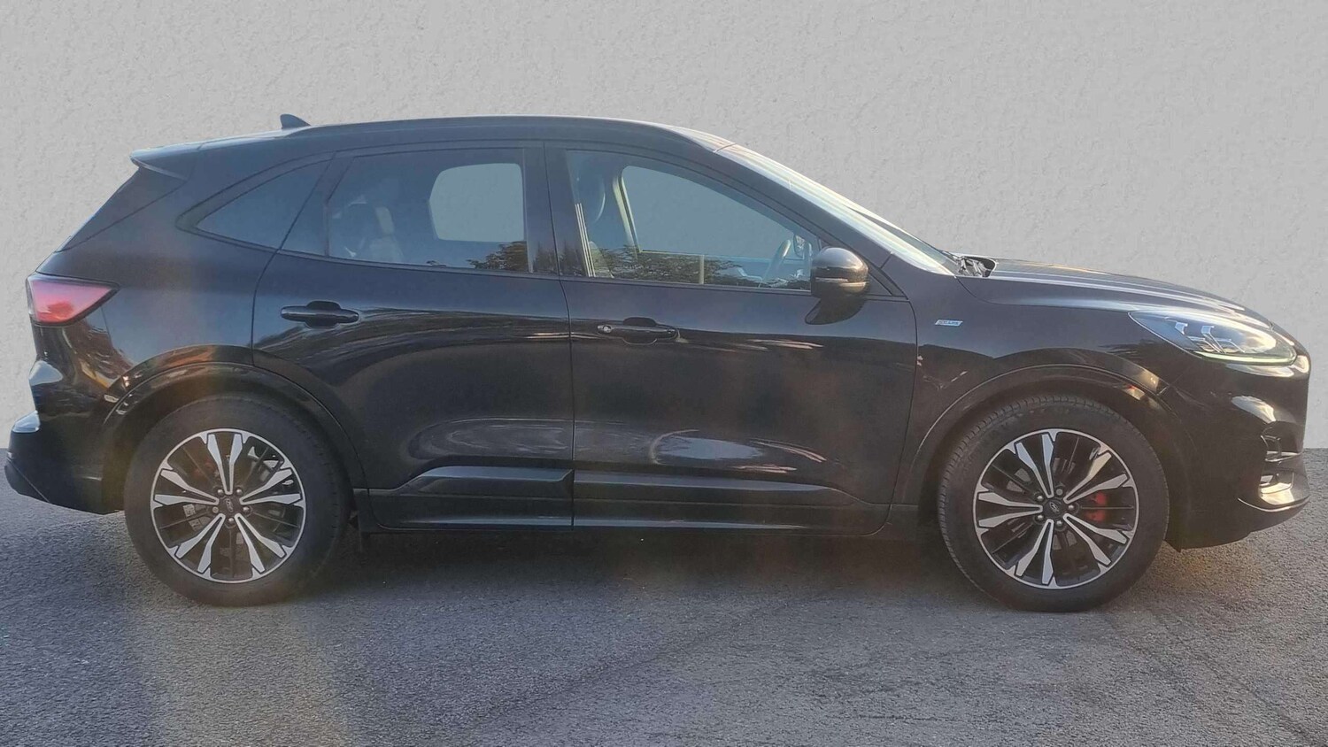 Used Ford Kuga 2022 for sale - 76063222: Photo 2