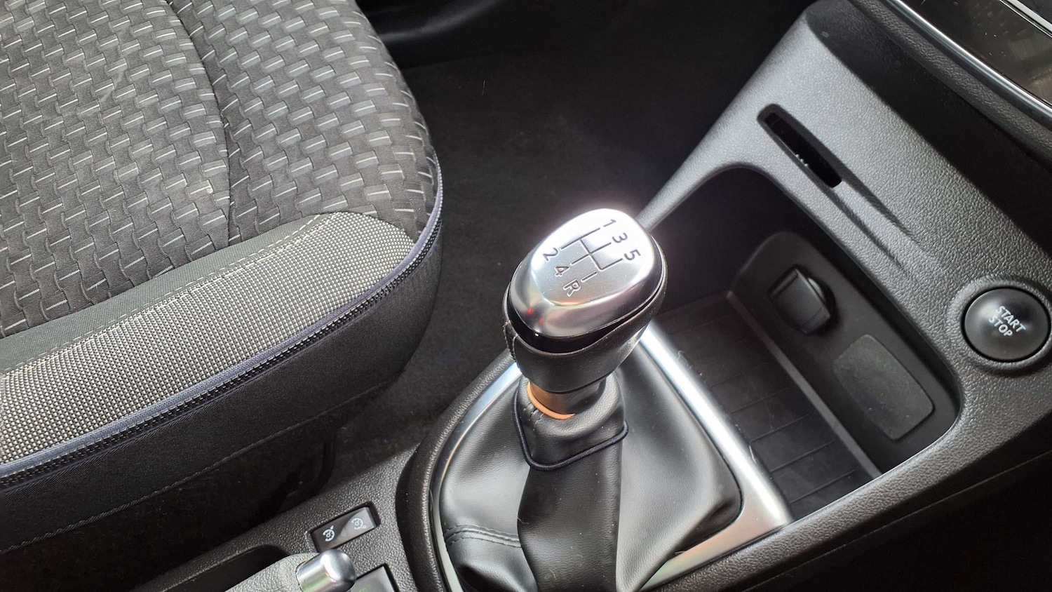 Used Renault Captur 2017 for sale - 76087798: Photo 26