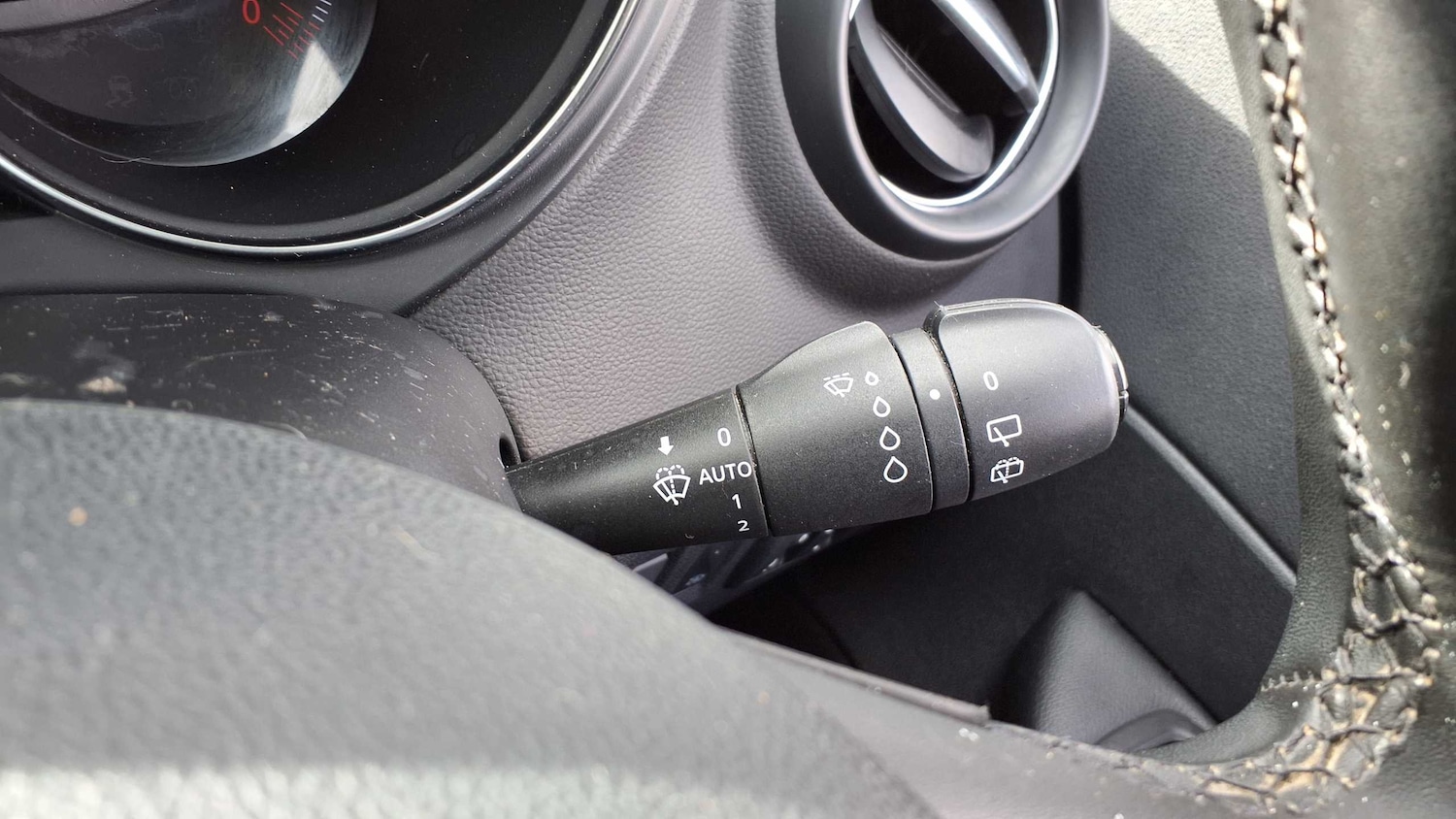 Used Renault Captur 2017 for sale - 76087798: Photo 28