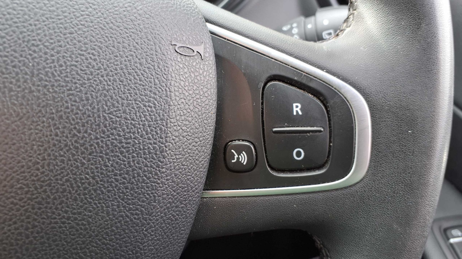 Used Renault Captur 2017 for sale - 76087798: Photo 30