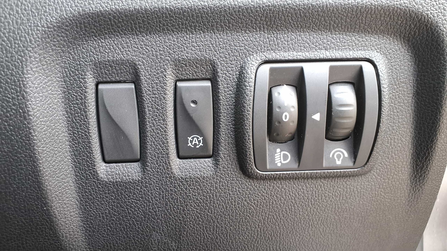 Used Renault Captur 2017 for sale - 76087798: Photo 32