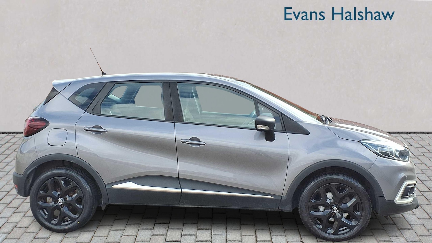Used Renault Captur 2017 for sale - 76087798: Photo 7