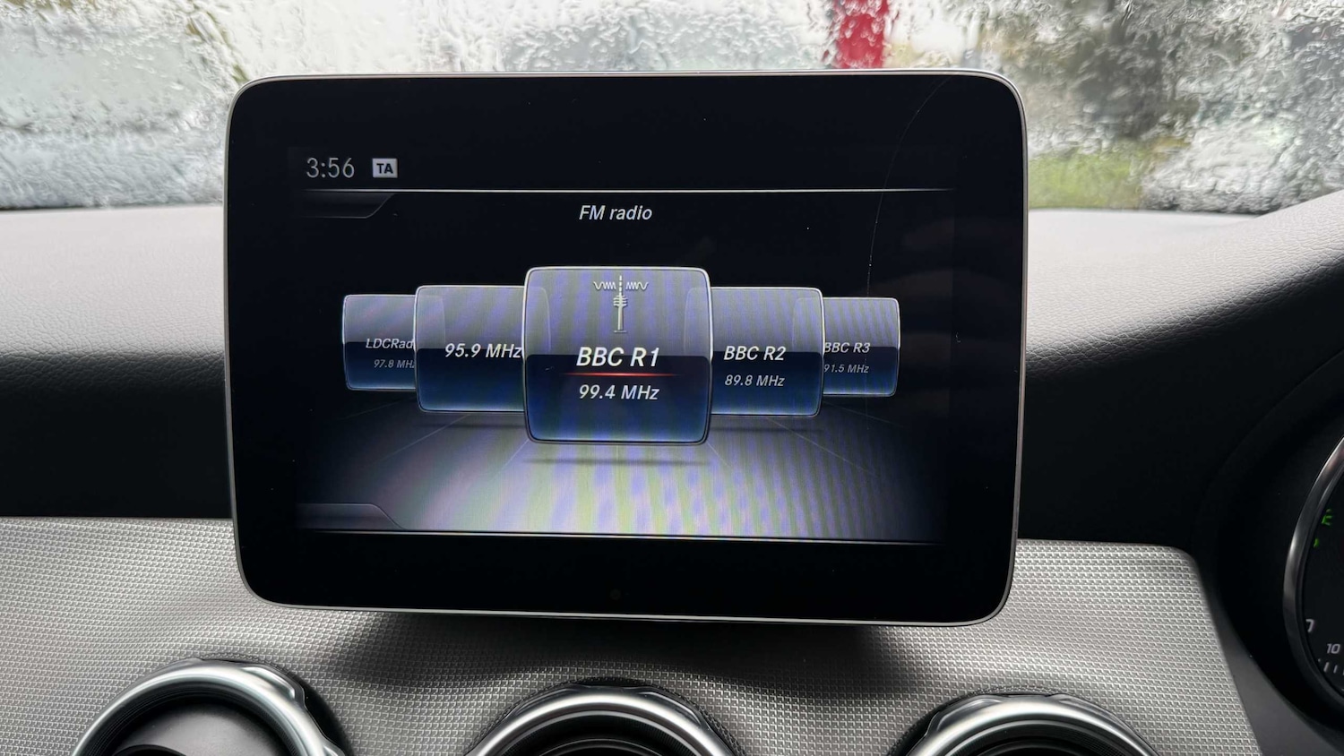 Used Mercedes-Benz GLA 2018 for sale - 76442504: Photo 12