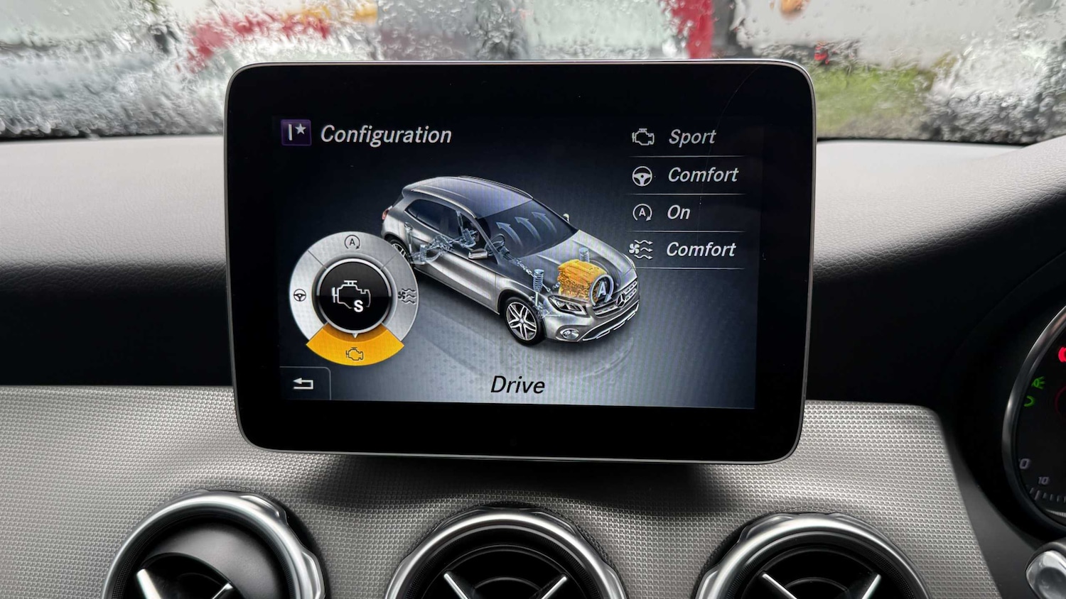 Used Mercedes-Benz GLA 2018 for sale - 76442504: Photo 14