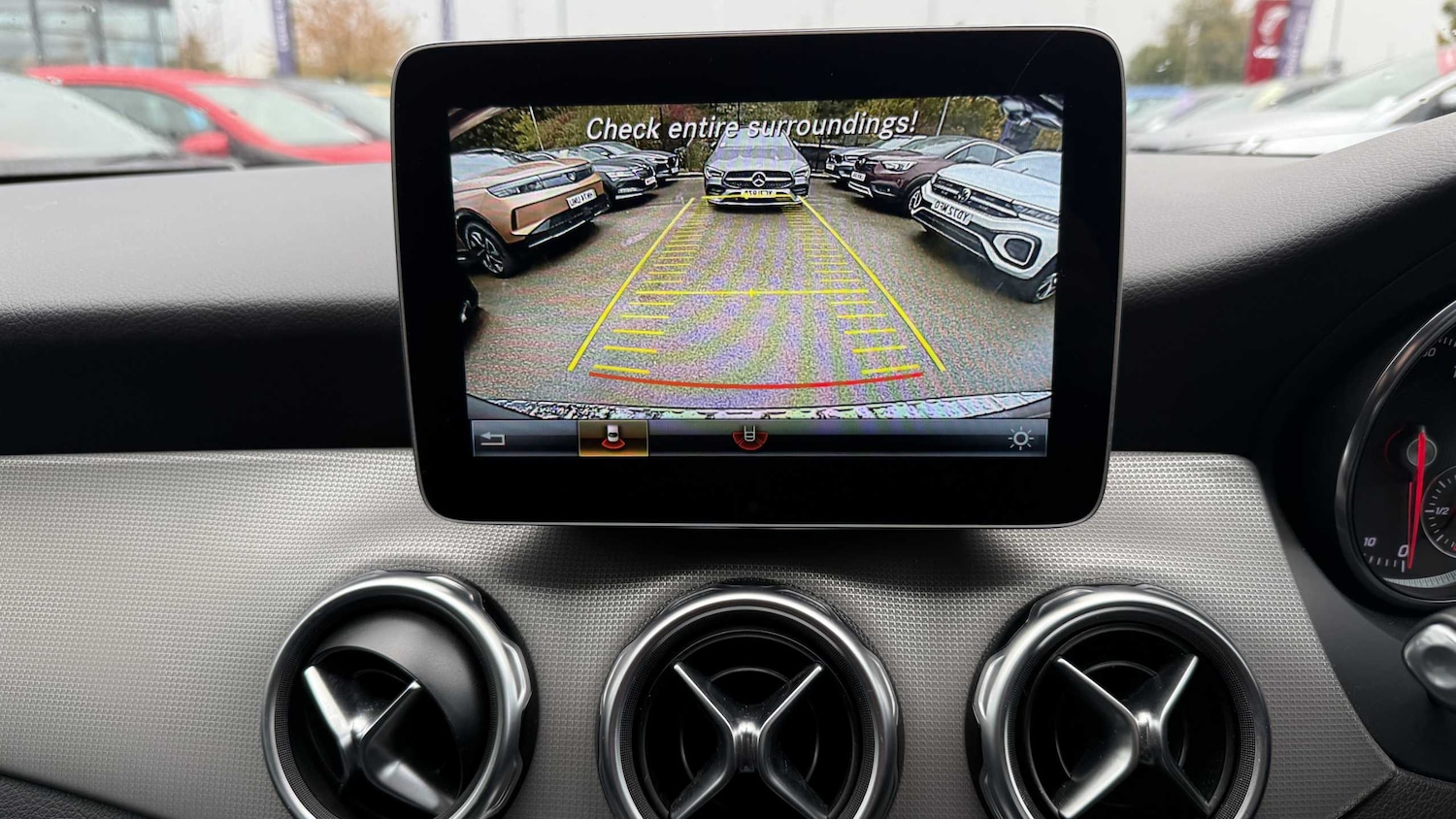 Used Mercedes-Benz GLA 2018 for sale - 76442504: Photo 15