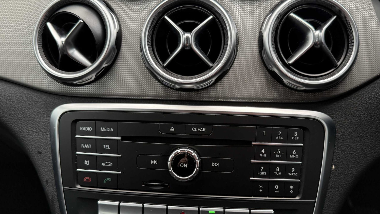 Used Mercedes-Benz GLA 2018 for sale - 76442504: Photo 18