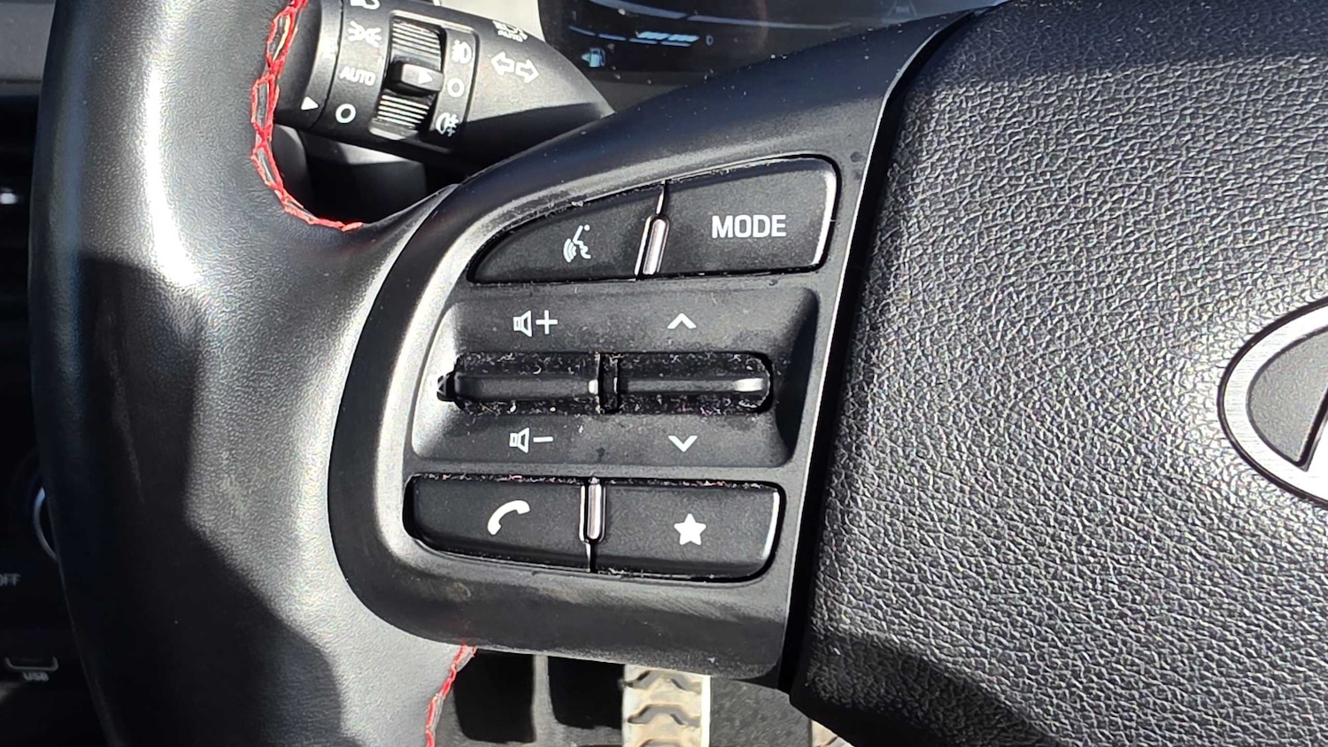 Used Hyundai i10 2023 for sale - 76319047: Photo 19