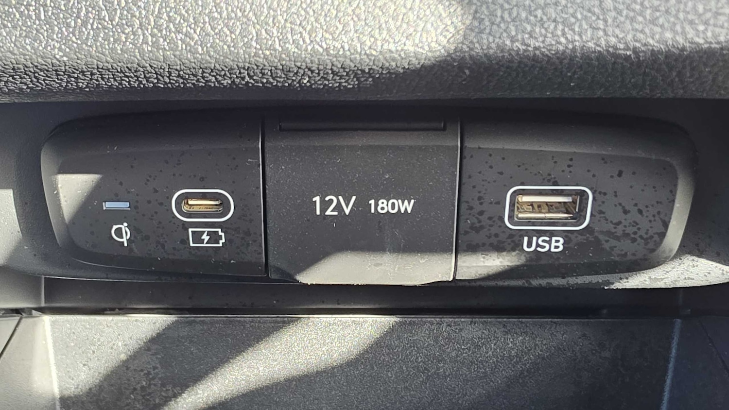 Used Hyundai i10 2023 for sale - 76319047: Photo 25