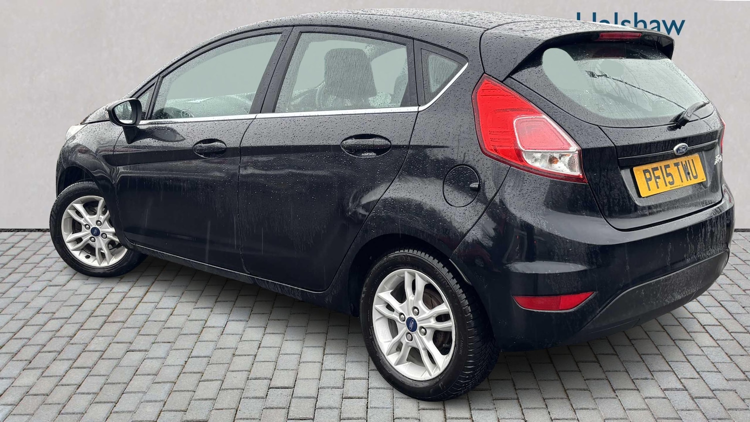 Used Ford Fiesta 2015 for sale - 77472663: Photo 2