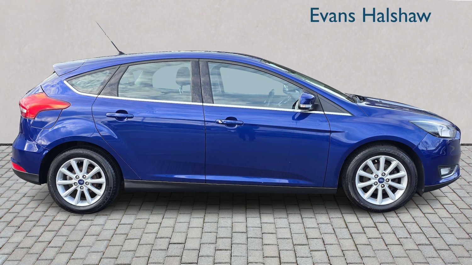 Used Ford Focus 2017 for sale - 77741086: Photo 4
