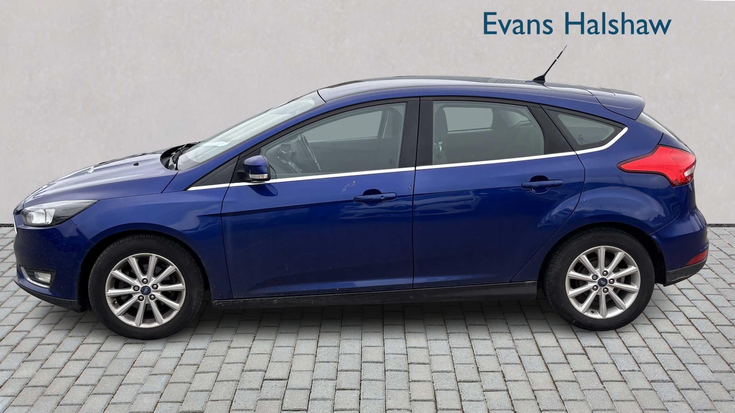 Used Ford Focus 2017 for sale - 77458706: Photo 3