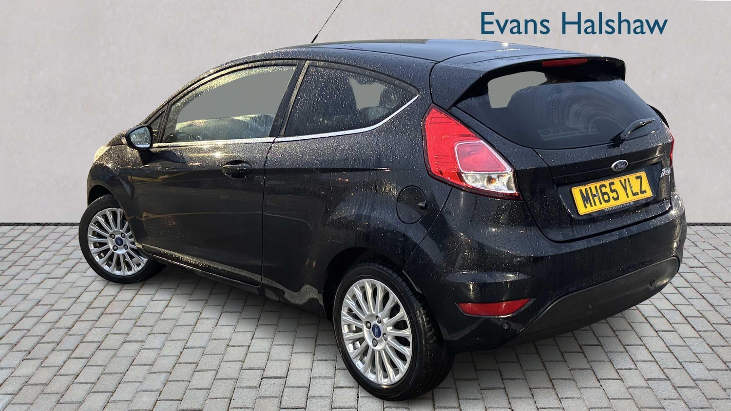 Used Ford Fiesta 2016 for sale - 77244989: Photo 2