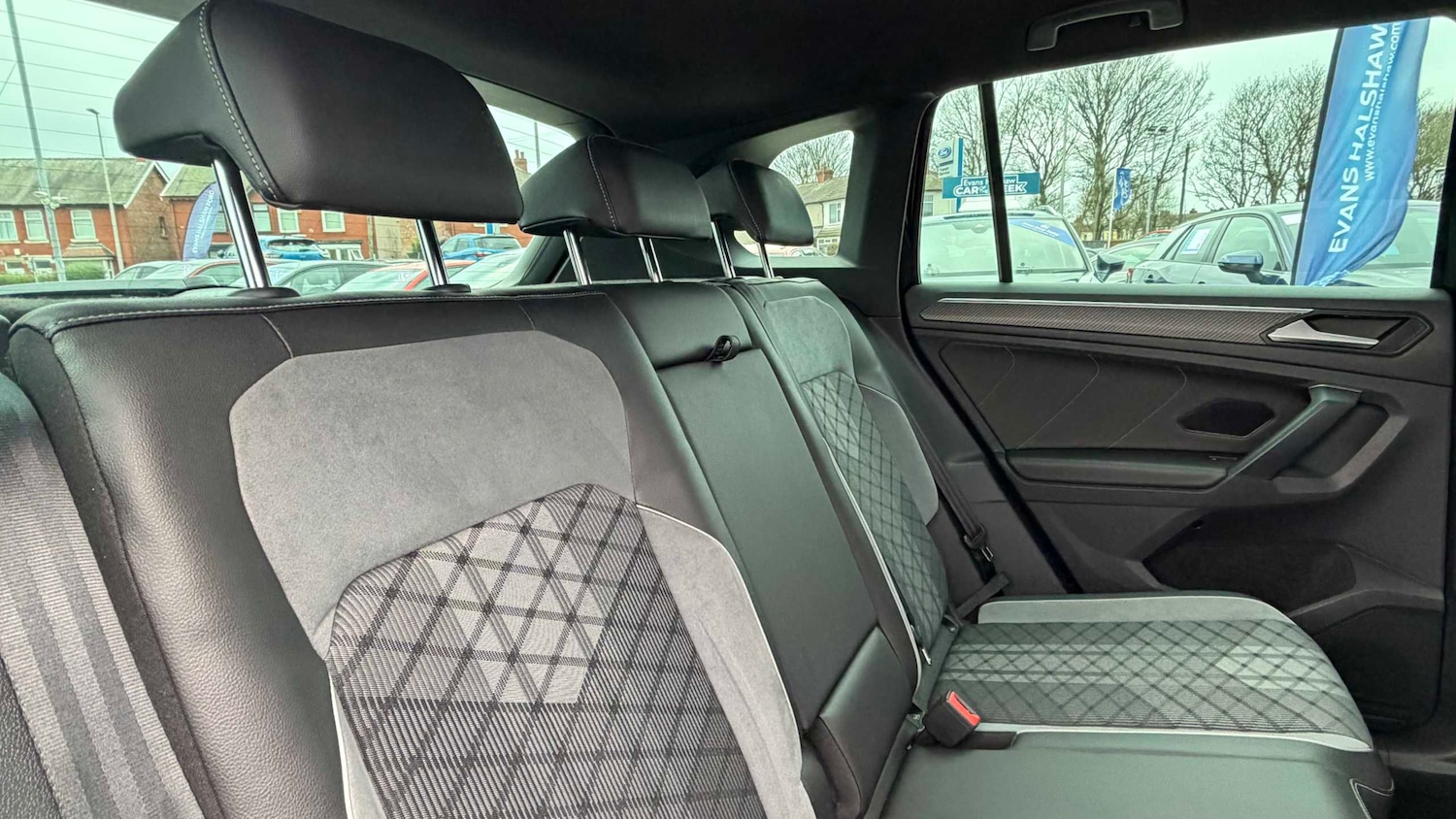 Used Volkswagen Tiguan 2021 for sale - 77232991: Photo 10