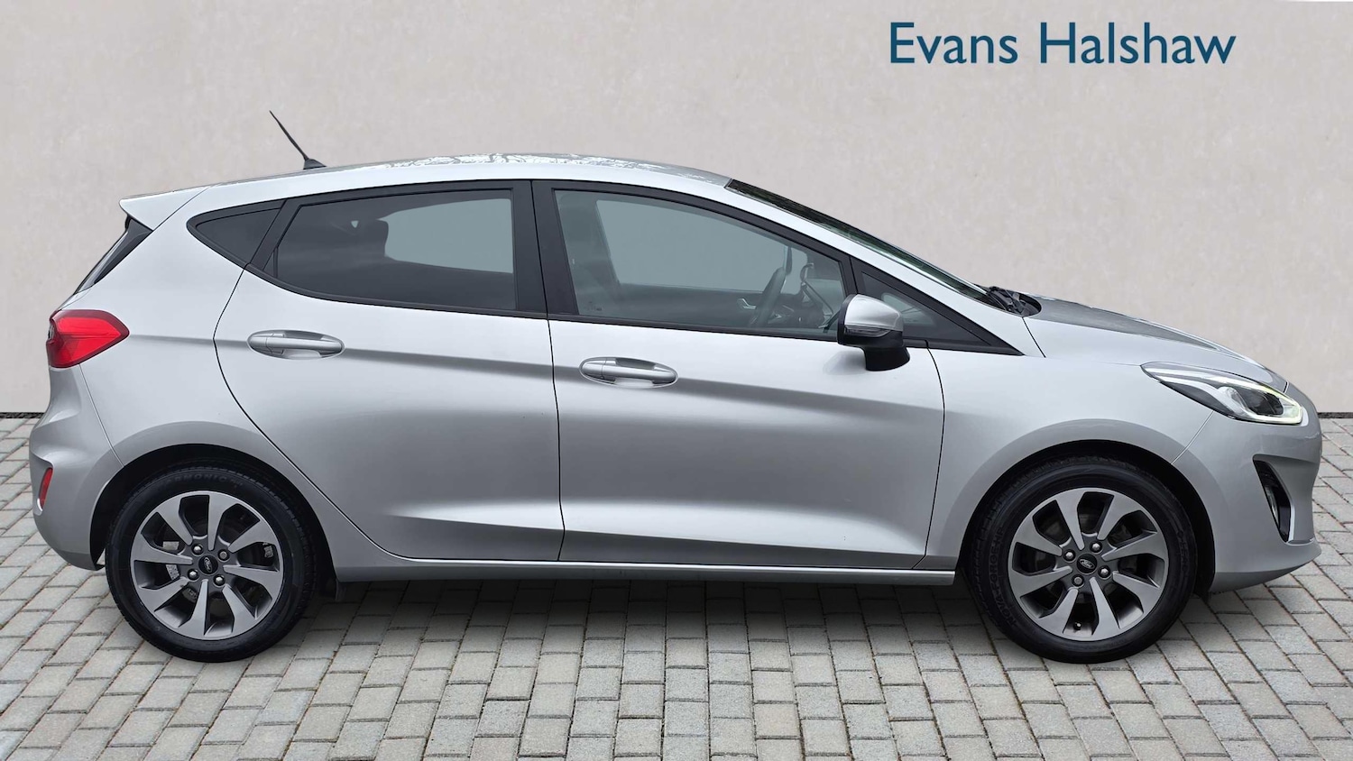 Used Ford Fiesta 2019 for sale - 76475794: Photo 2