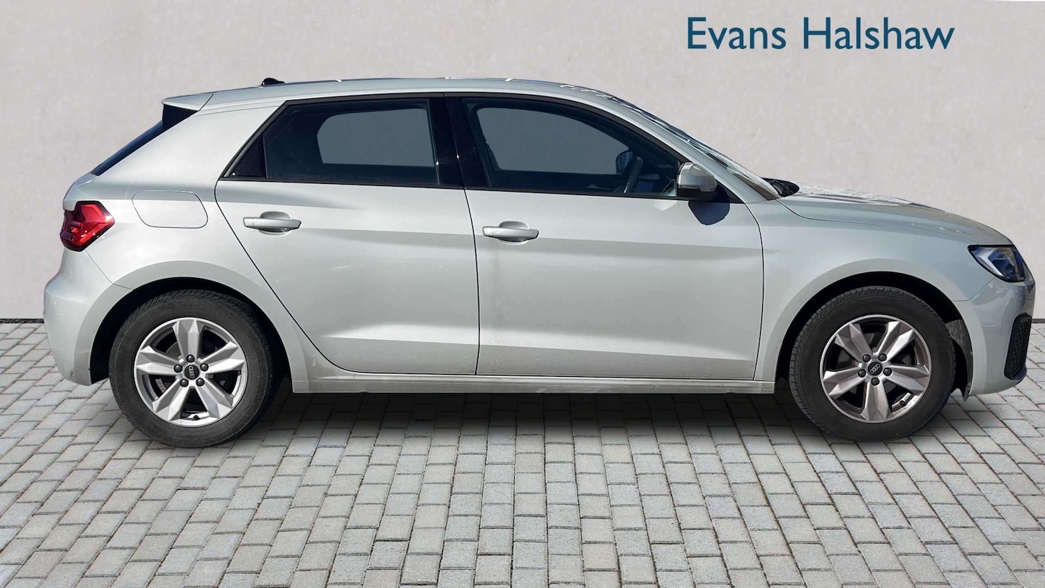 Used Audi A1 2023 for sale - 77894378: Photo 4