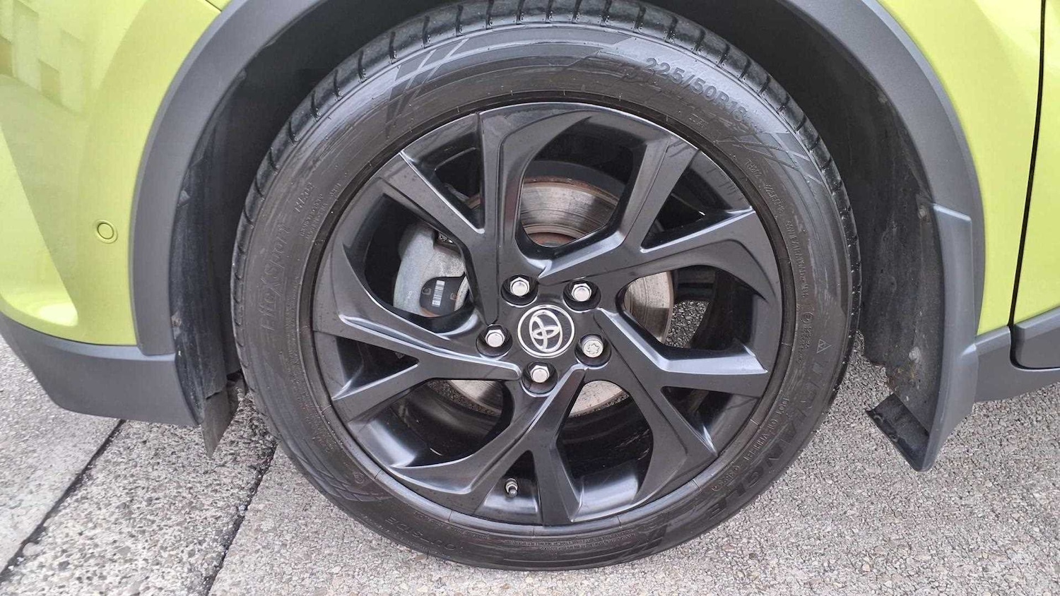 Used Toyota C-HR 2019 for sale - 76298300: Photo 11