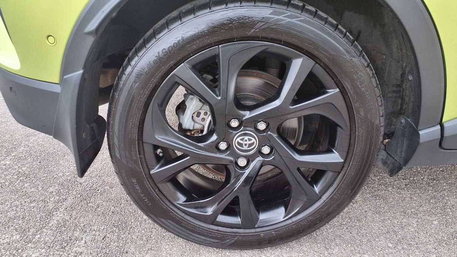 Used Toyota C-HR 2019 for sale - 76298300: Photo 9