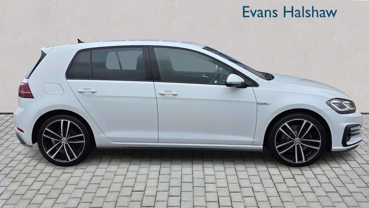 Used Volkswagen Golf 2018 for sale - 78149157: Photo 4
