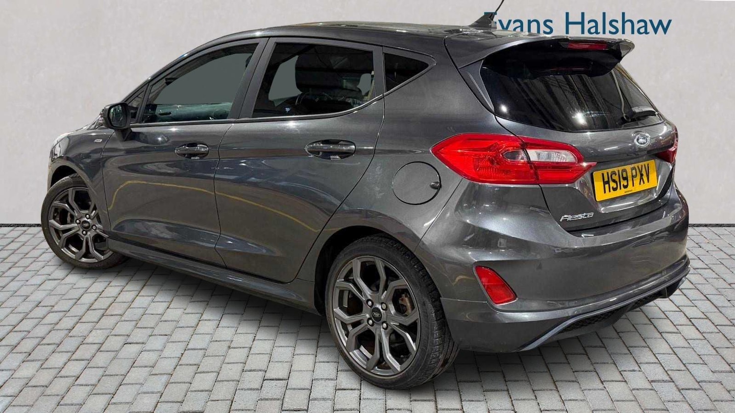 Used Ford Fiesta 2019 for sale - 76827702: Photo 2