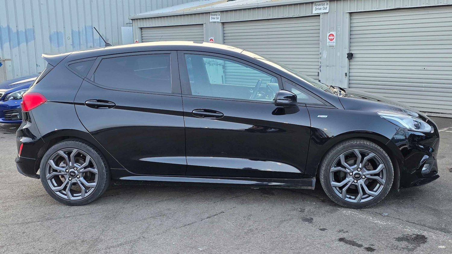 Used Ford Fiesta 2018 for sale - 77589208: Photo 2