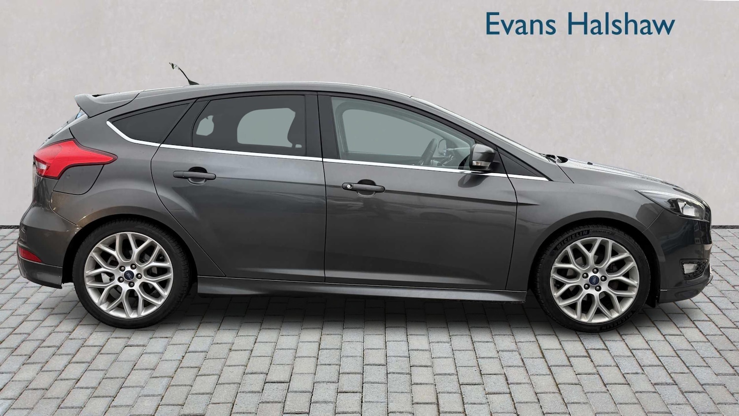 Used Ford Focus 2015 for sale - 77282026: Photo 3