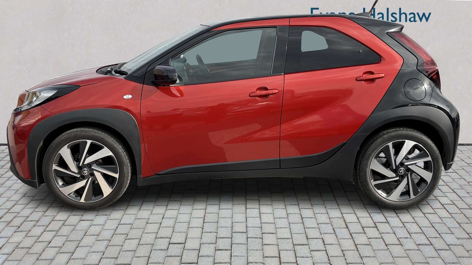 Used Toyota Aygo X for sale - 77772067: Photo 4