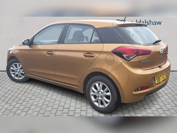 Used Hyundai i20 2017 for sale - 77485458: Photo