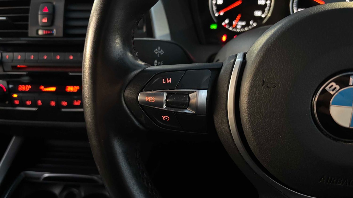 Used BMW 1 Series 2018 for sale - 76916030: Photo 18