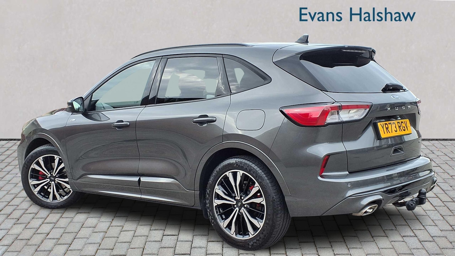 Used Ford Kuga 2023 for sale - 76075410: Photo 2