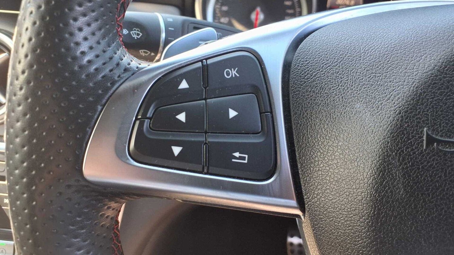 Used Mercedes-Benz GLA 2017 for sale - 76390668: Photo 29