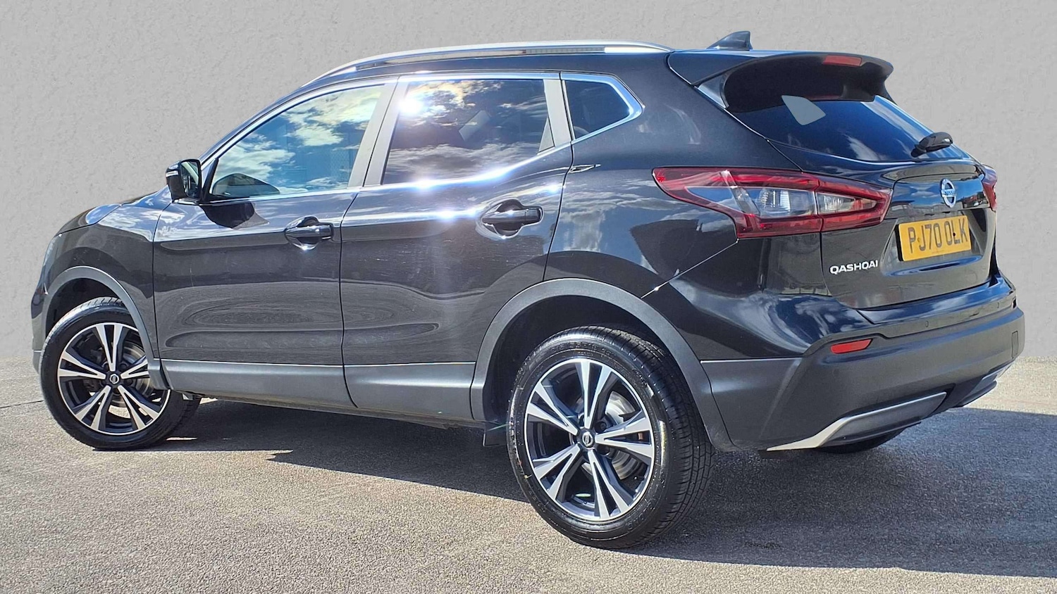 Used Nissan Qashqai 2020 for sale - 75944410: Photo 2
