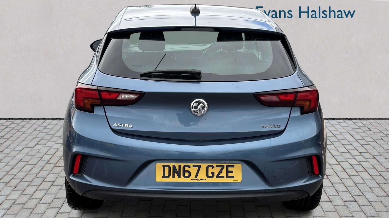 Used Vauxhall Astra 2017 for sale - 77899275: Photo 4
