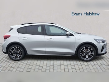 Used Ford Focus 2023 for sale - 78137582: Photo