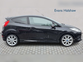 Used Ford Fiesta 2015 for sale - 78775064: Photo