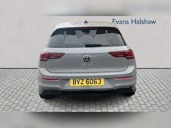 Used Volkswagen Golf 2024 for sale - 77526811: Photo