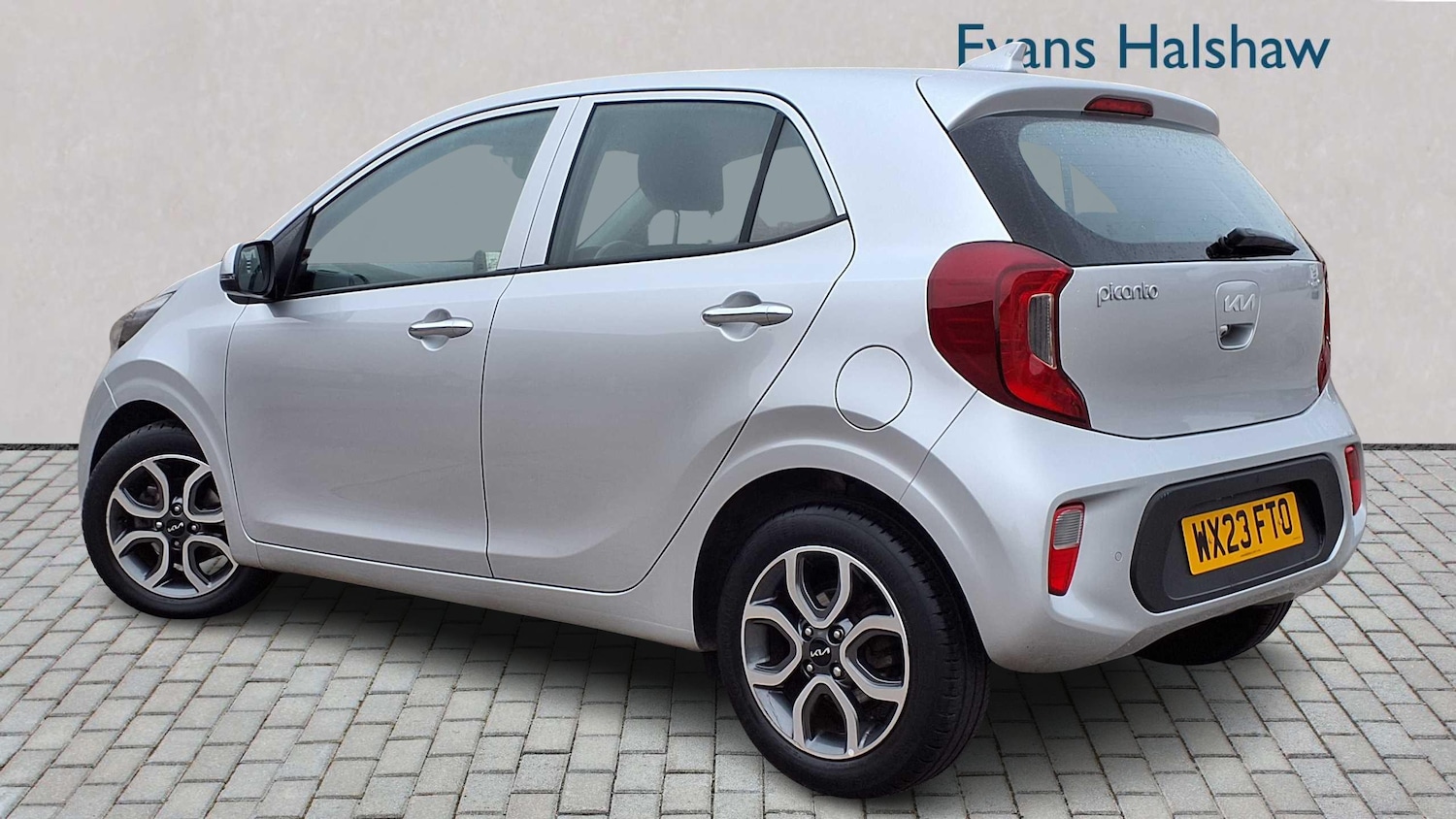 Used Kia Picanto 2023 for sale - 76170135: Photo 2