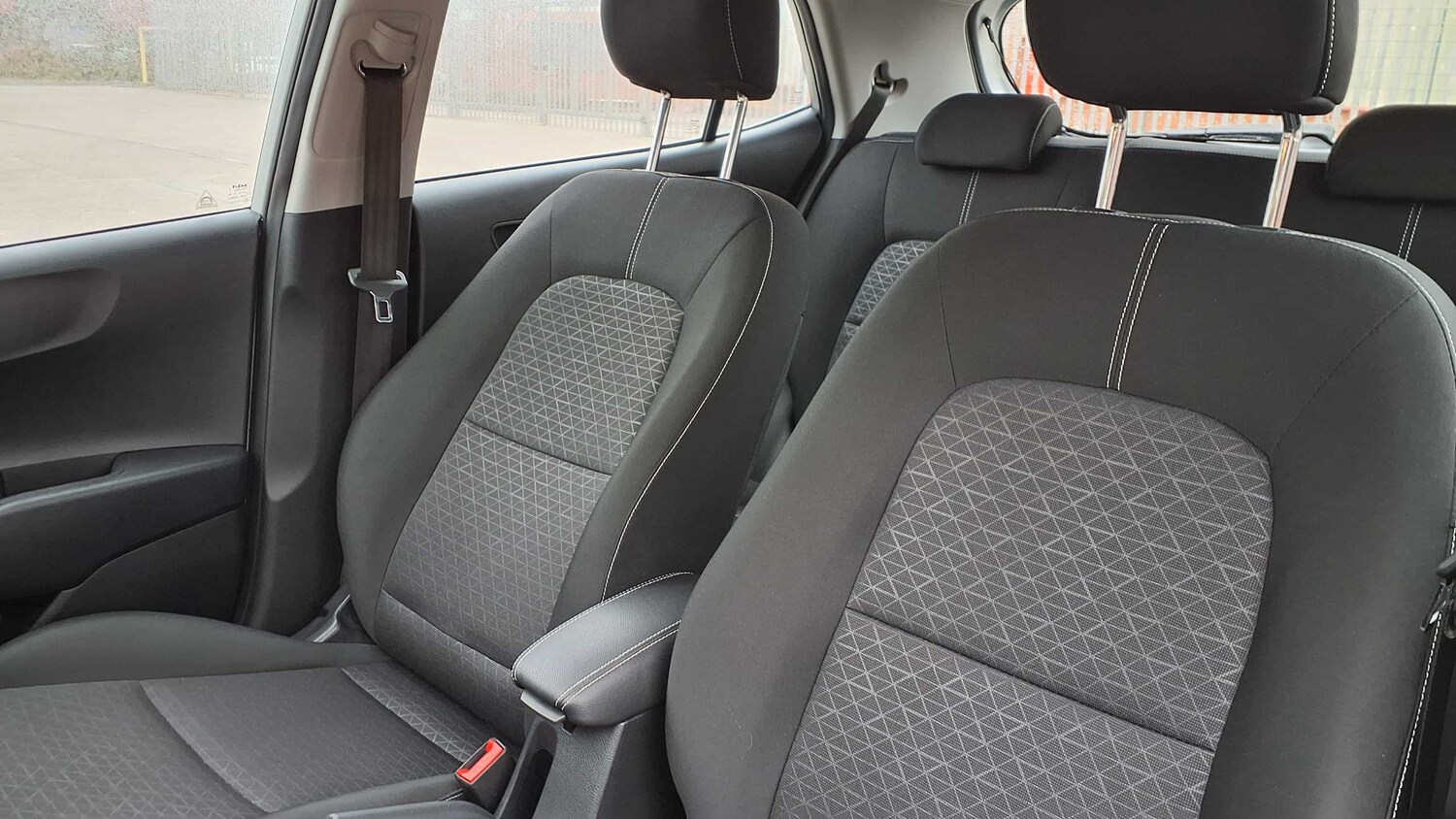 Used Kia Picanto 2023 for sale - 76170135: Photo 35