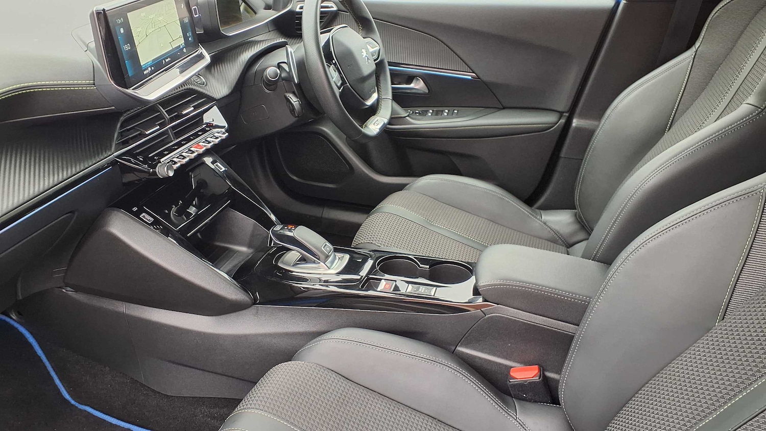 Used Peugeot 2008 2021 for sale - 76004435: Photo 17