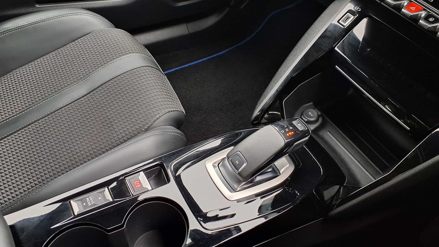 Used Peugeot 2008 2021 for sale - 76004435: Photo 27