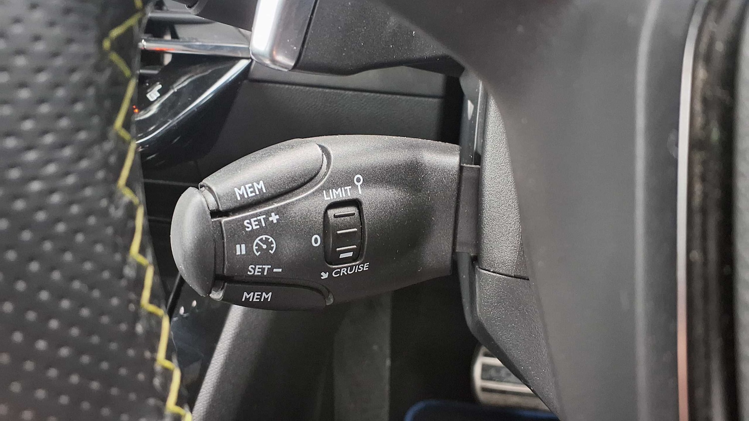 Used Peugeot 2008 2021 for sale - 76004435: Photo 29