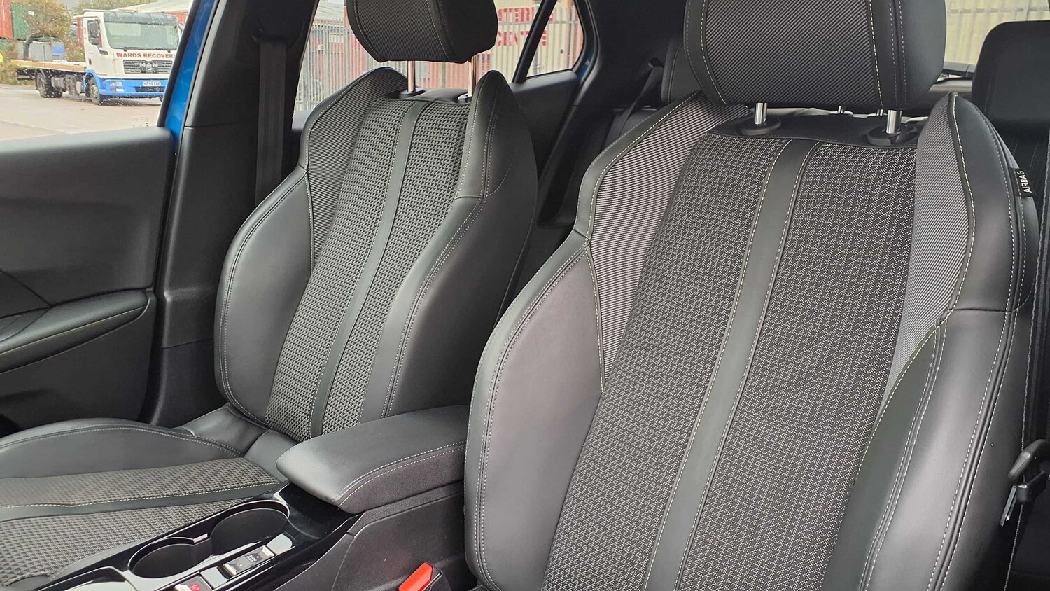 Used Peugeot 2008 2021 for sale - 76004435: Photo 35