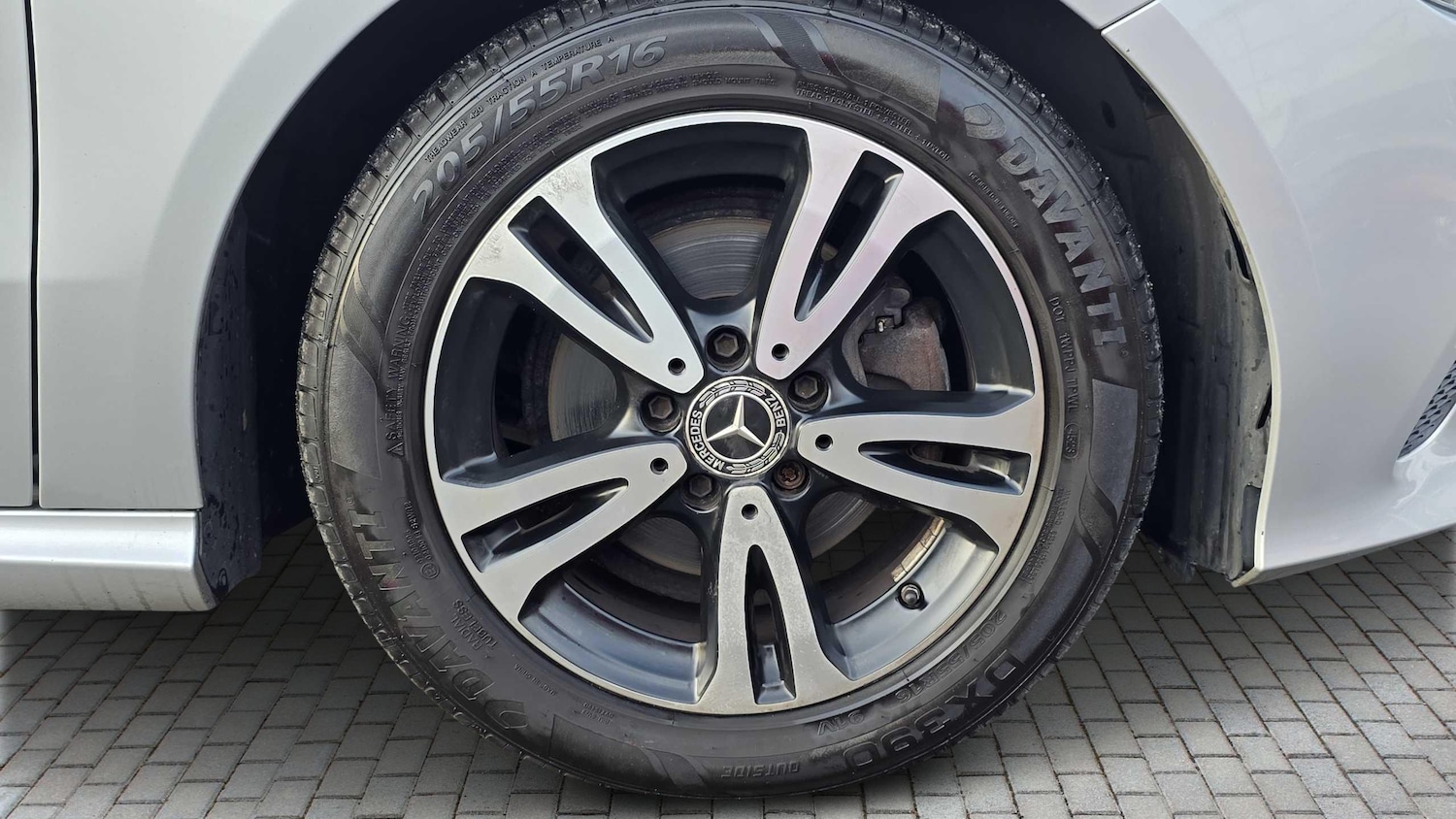 Used Mercedes-Benz A-Class 2017 for sale - 77472585: Photo 6