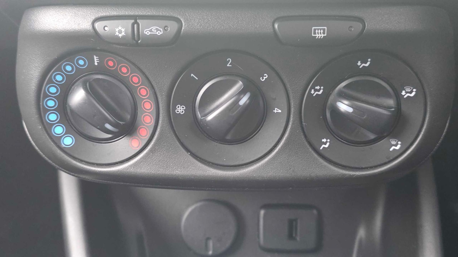 Used Vauxhall Corsa 2019 for sale - 77827463: Photo 11