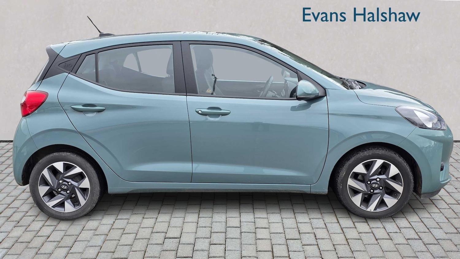 Used Hyundai i10 2024 for sale - 77514364: Photo 2