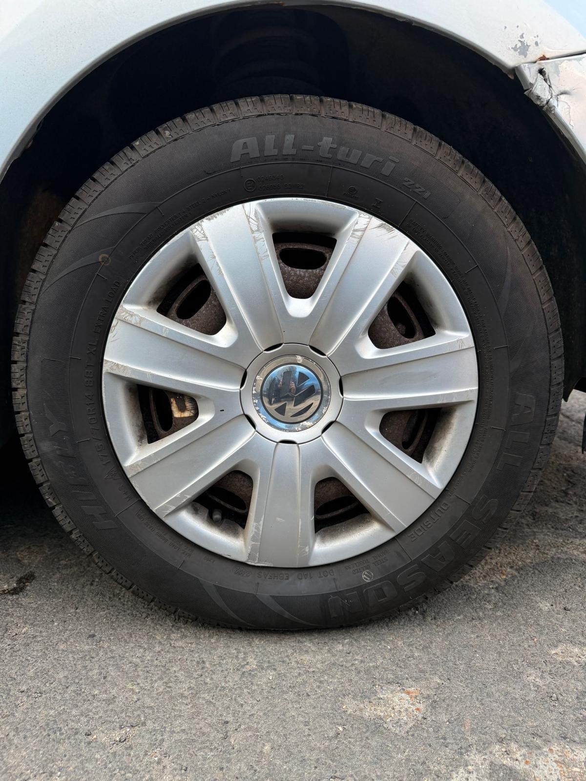 Used Volkswagen Polo 2011 for sale - 76953955: Photo 8