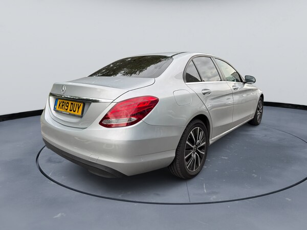 Used Mercedes-Benz C Class 2019 for sale - 75463257: Photo 3