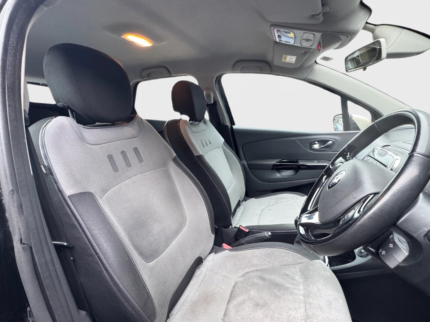 Used Renault Captur 2014 for sale - 76924701: Photo 6