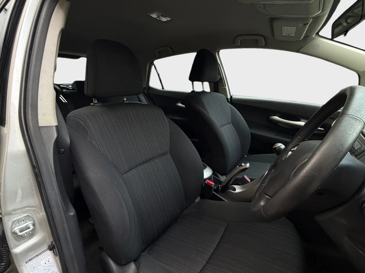 Used Toyota Auris 2010 for sale - 77300394: Photo 5