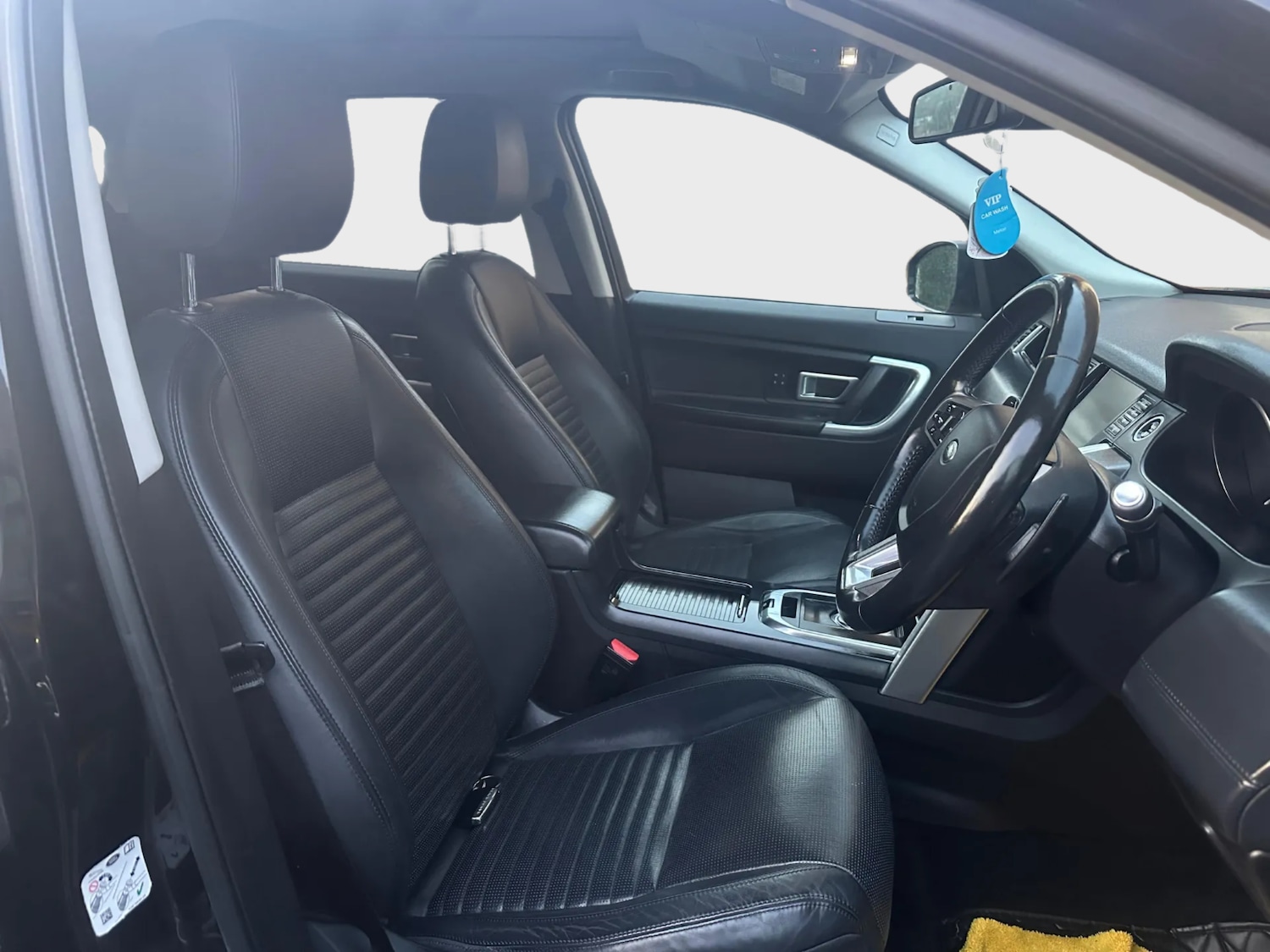 Used Land Rover Discovery Sport 2017 for sale - 76953957: Photo 6