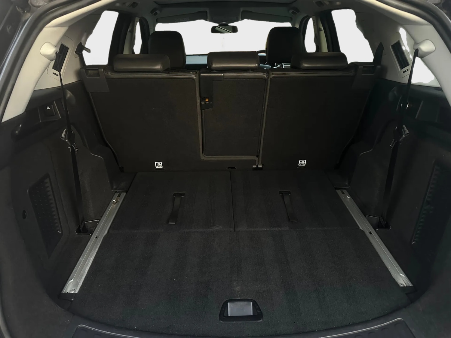 Used Land Rover Discovery Sport 2017 for sale - 76953957: Photo 8